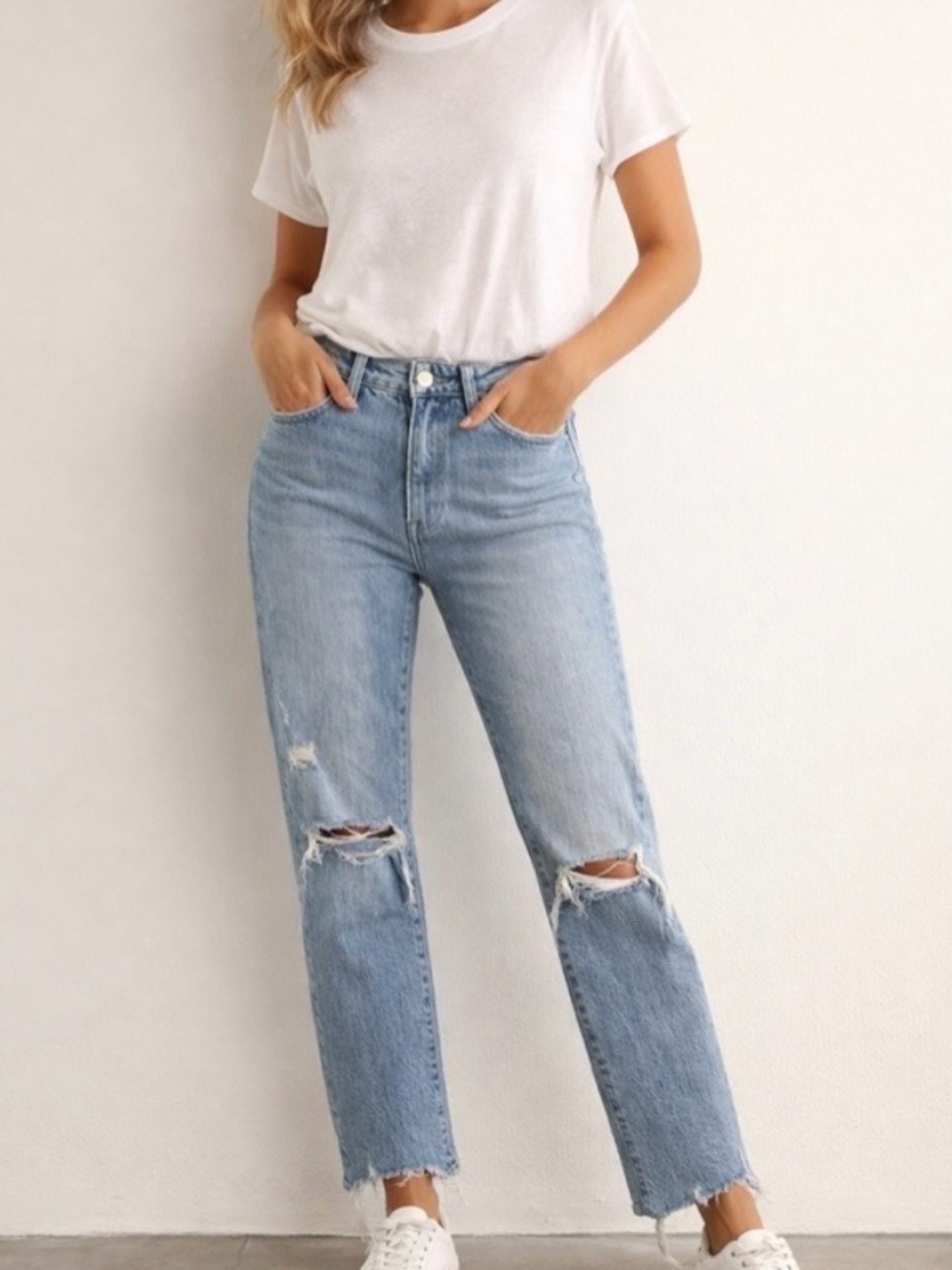 Pistola Light Wash Distressed Straight Leg Jeans Size 29